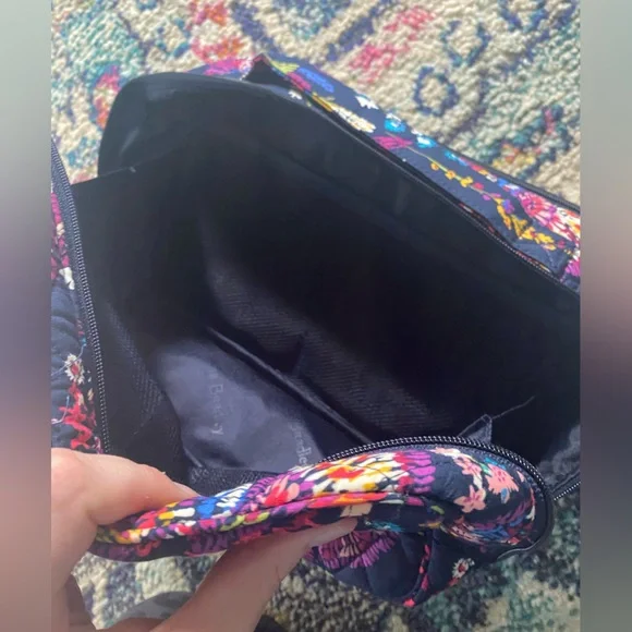 Vera Bradley large blush and brush makeup case - Picture 4 of 7